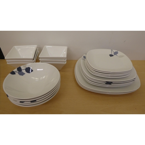 129 - Wedgwood china Indigo pattern and other tableware 