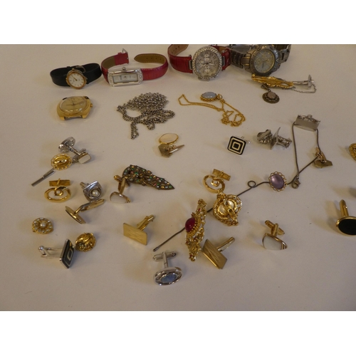 212 - Watches and costume jewellery: to include cufflinks and brooches 