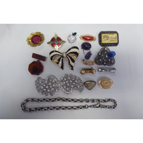 250 - Costume jewellery and necklaces stamped 925 