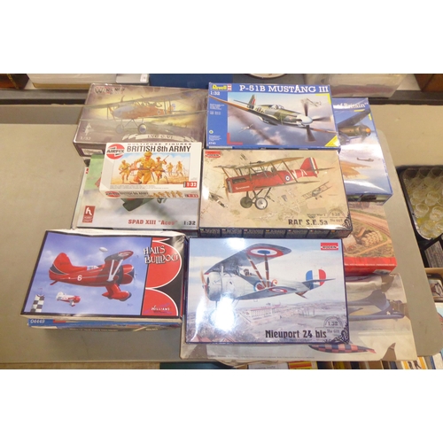 251 - 1/32 scale model kits: to include by Wingnut Wings, a 'Fokker D.VII (Fok)'; and an 'Alouette II' by ... 