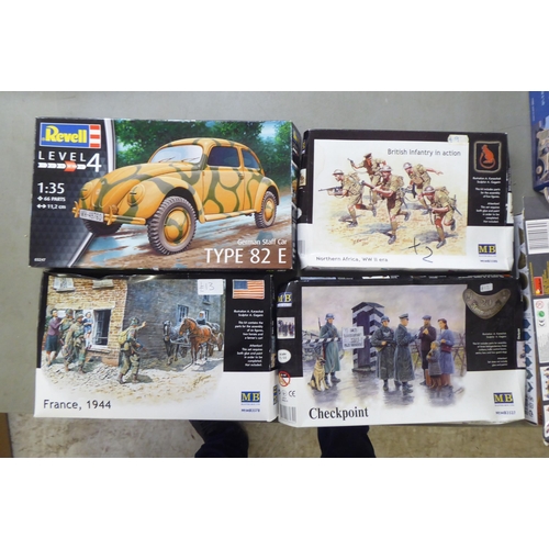 252 - 1/35 scale model kits: to include by Mirror Models Ltd, a 'CMP Mk.I Otter Recce Car'; and an 'SpPz 2... 