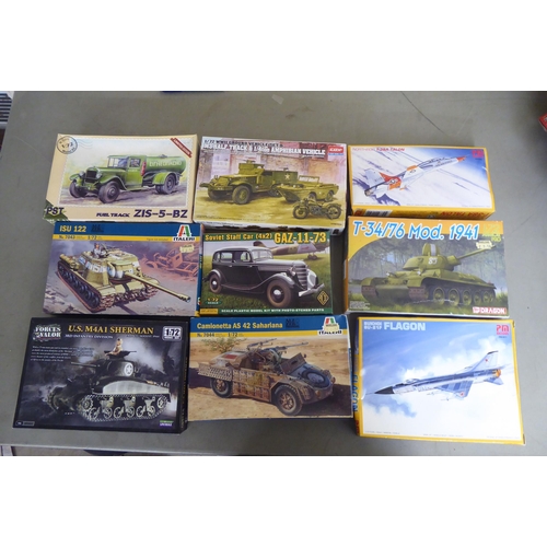 278 - 1/72 scale model kits: to include by Italeri, a 'Churchill Mk.II'; and an 'Armoured Car Humber Mk.II... 