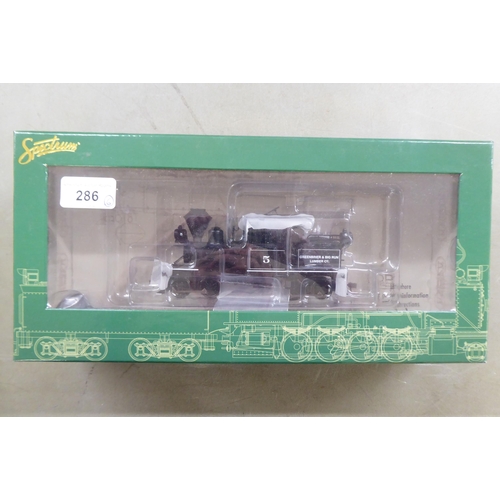 286 - Bachmann Spectrum 0n30 gauge model railway accessories: to include a '14-Ton Two Truck Stearns Heisl... 