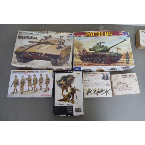 298 - 1/35 scale model kits and terrain: to include by Italeri, a 'Patton M47'; and a 'Brachiosaurus Diora... 