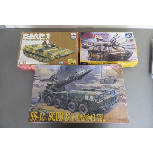 308 - 1/35 scale model kits: to include by IBG Models, a 'Scammell Pioneer SV25'; and a 'Sherman M4 A1' by... 