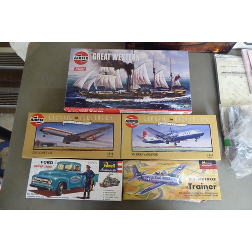 313 - Model kits, various scales: to include by Airfix, a 'Vickers Vanguard'; and 'The Vermithax Dragon' b... 