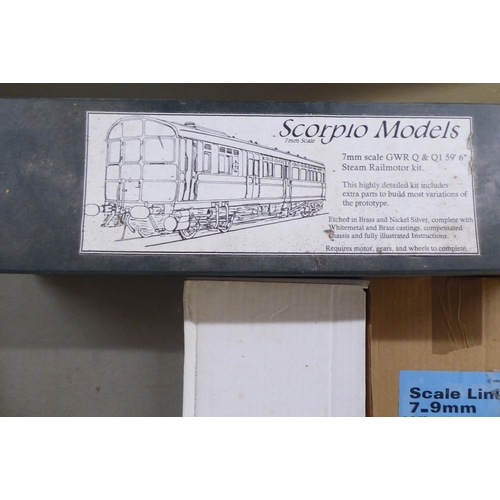 321 - 0 gauge and 0n30 model railway accessories: to include a 'GWR Q + Q1 59 6