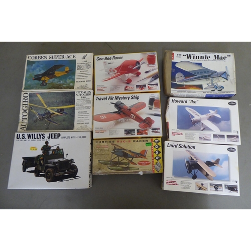 322 - 1/48 scale model kits: to include by Monogram, a 'Douglas DC-3 Classic Air'; and a 'Mitsubishi Ishik... 