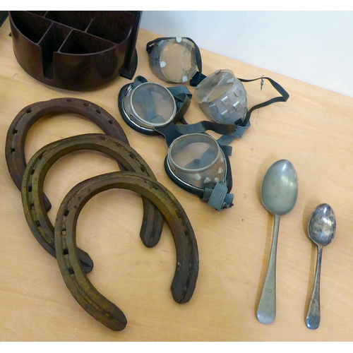 362 - Military related collectables: to include a child's gas mask and goggles (Please Note: this lot is s... 