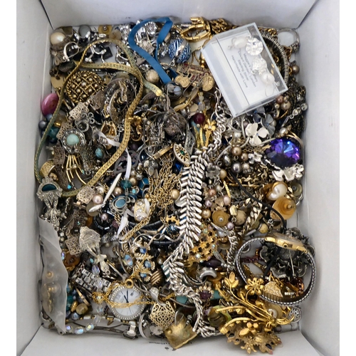 363 - Costume jewellery, watches, necklaces, brooches and dress rings 