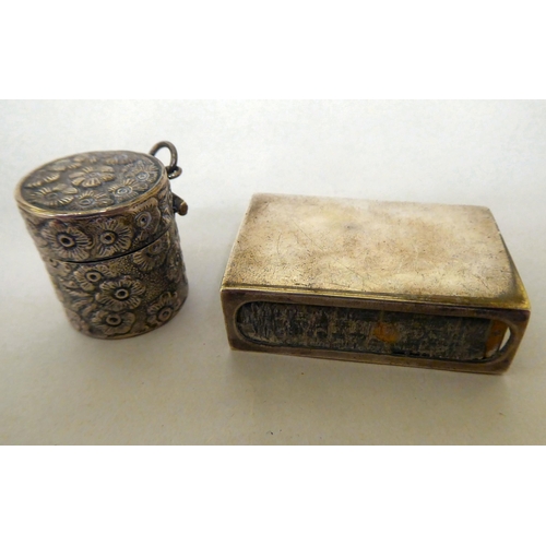 391 - Silver items: to include a pill box, fashioned as a wrapped sweet  stamped 925  London mar... 