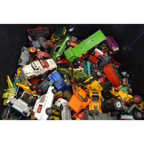 81 - Uncollated and unboxed diecast model vehicles: to include examples by Matchbox