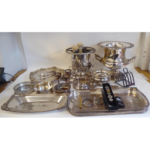 93 - Functional metalware, mainly silver plate: to include a twin handled pedestal wine cooler  9.5