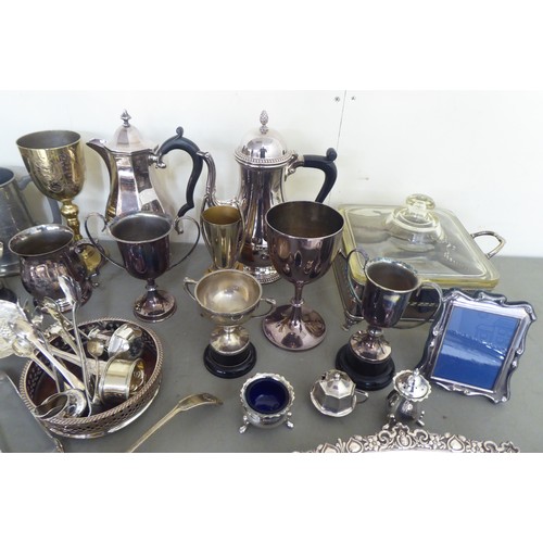 211 - Silver plated tableware: to include a Georgian design serving tray  14