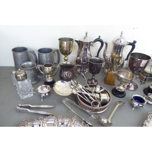 211 - Silver plated tableware: to include a Georgian design serving tray  14