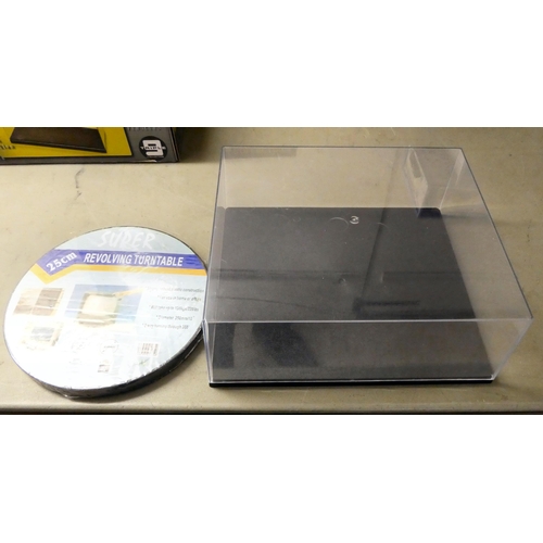 226 - Clear plastic empty model display cases: to include examples by Academy and Master Tools
