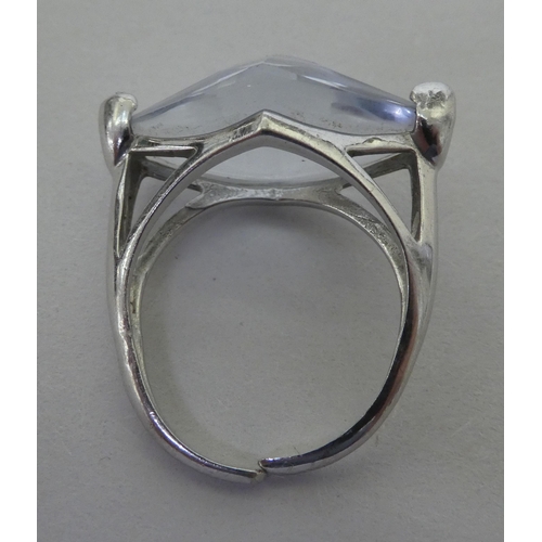 364 - A white metal (probably 9ct gold) ring, set with a marquise cut quartz