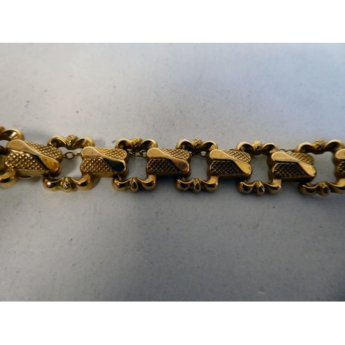 5 - An 18ct gold box link bracelet