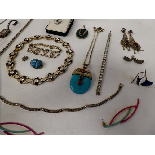 71 - Costume jewellery: to include silver and other elaborate faux diamond set and coloured stone necklac... 