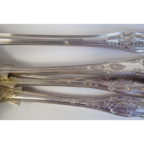 90 - Variously patterned Elkington and other EPNS flatware and tableware: to include six silver coffee be... 