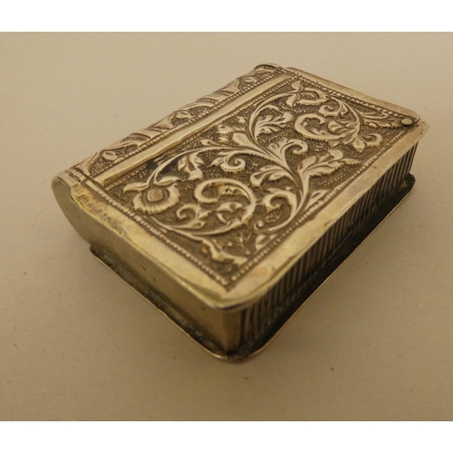 347 - White metal and other collectables: to include a silver bookmark, fashioned as an owl  boxed