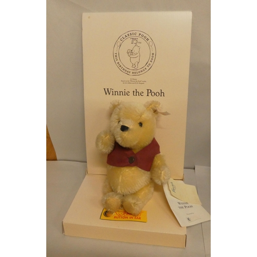 109 - Steiff collector's bears: to include 'Winnie the Pooh'  5