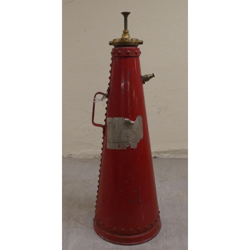 124 - A 1970s water type fire extinguisher  (for decorative purposes only)