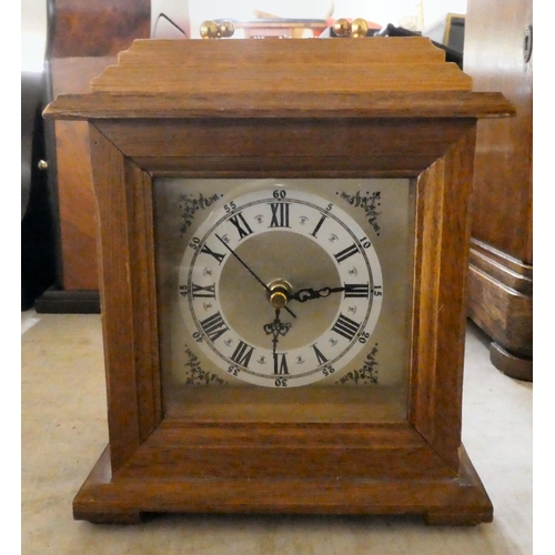 153 - Early 20thC and later non-functional, variously cased mantel clocks for spares and repair components... 