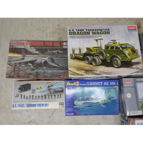 178 - 1/72 scale model kits: to include by Matchbox, a 'HS Buccaneer'; and a 'Short Seamew' by Contrail Mo... 