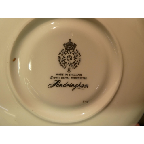 246 - Royal Worcester Sandringham pattern china tea/dinnerware