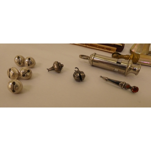 307 - Collectable items: to include a pair of opera glasses with mother-of-pearl decoration 