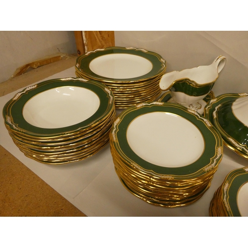 83 - A Spode china Harrogate pattern dinner service: to include a set of eight soup bowls  8