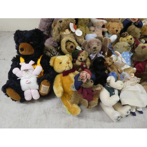 93 - Soft toys and Teddy bears: to include an example with mobile limbs  11