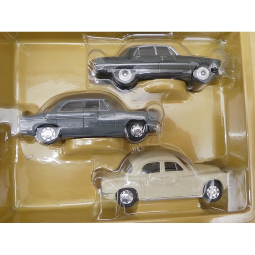 283 - Twelve Vanguards diecast model vehicles: to include an Austin A35 Van