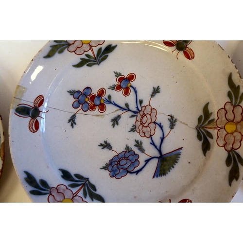 4 - Five similar late 18thC Dutch tin glazed earthenware plates, decorated with flora  9