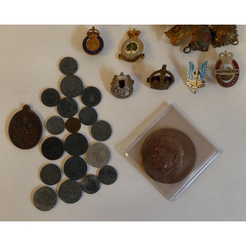 97 - World War II German military collectables, some copies: to include various badges and buttons(Please... 