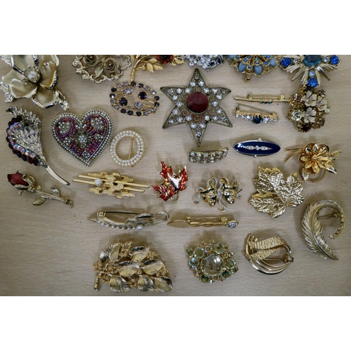 36 - Costume jewellery: to include a brooch, set with yellow stones