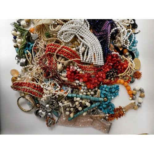 75 - Costume jewellery: to include coral effect necklaces