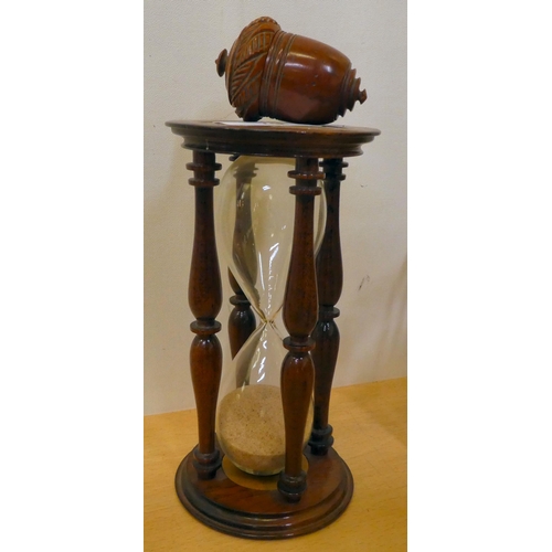 79 - Treen collectables: to include a mahogany egg timer  6