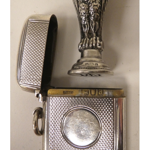 9 - Collectables: to include an Edwardian silver seal stamp, fashioned as an owl  Birmingham 1907