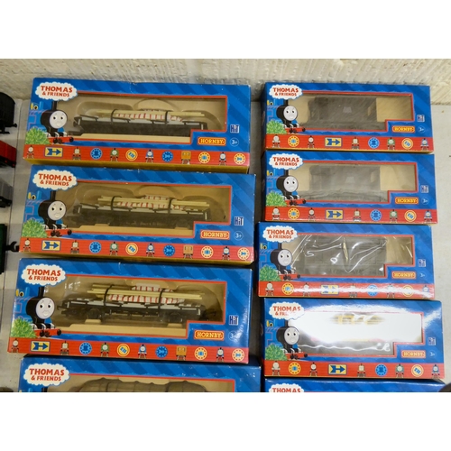 100 - H0 and 00 model railway accessories, mostly locomotives and rolling stock: to include examples by Fl... 