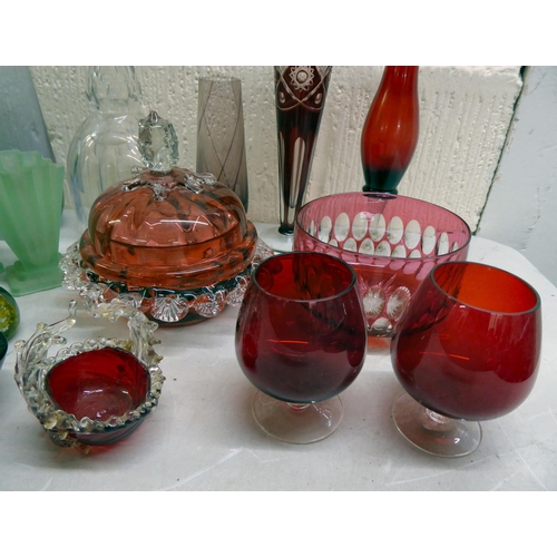 109 - Glassware: to include a cranberry coloured and clear glass, lidded dressing table pot  5