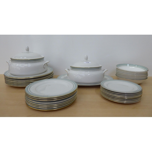 118 - Royal Doulton china Berkshire pattern tableware