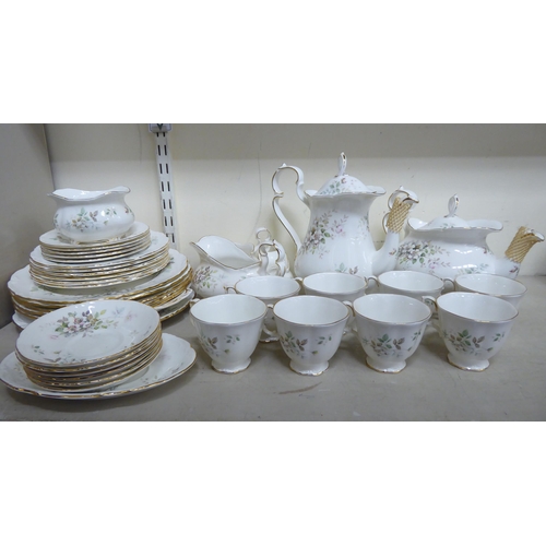 121 - Royal Albert bone china Hamworth pattern tea/tableware