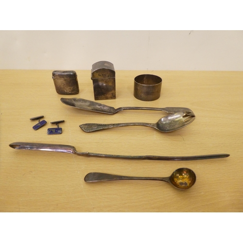 144 - Small silver items: to include a marrow scoop; and other flatware