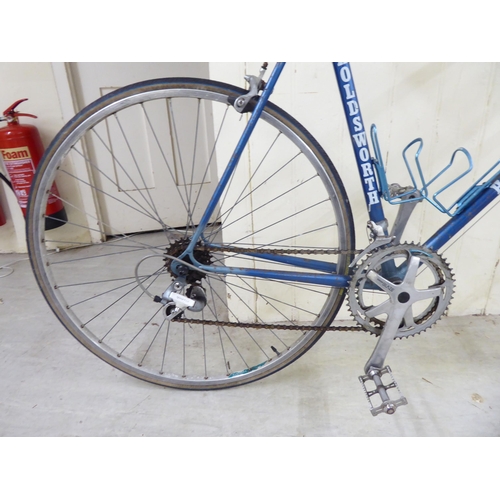 17 - A Holdsworth 14 gear racing/road bicycle with 700c wheels