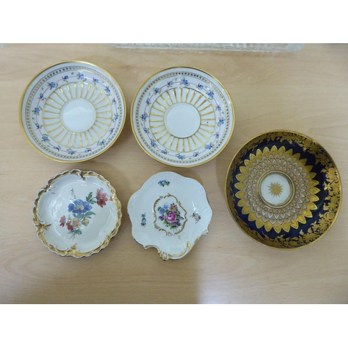 27 - Ceramics and glassware: to include porcelain saucers (only); and a Carnival style pedestal sweet dis... 