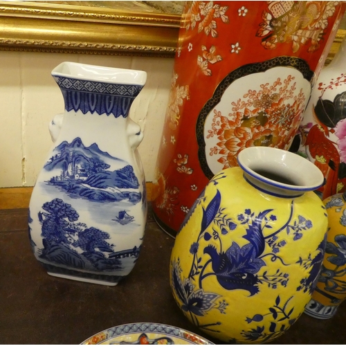 271 - Modern Oriental and other ceramics: to include vases  largest 18