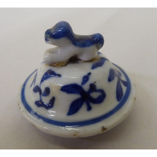 274 - A late 19thC Chinese porcelain vase and cover, decorated in blue and white  6.5