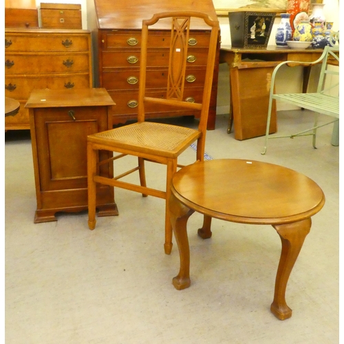 284 - Edwardian and later furniture: to include a string inlaid mahogany music stool